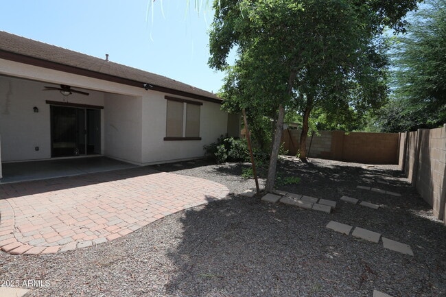 Building Photo - 4116 W Allen St