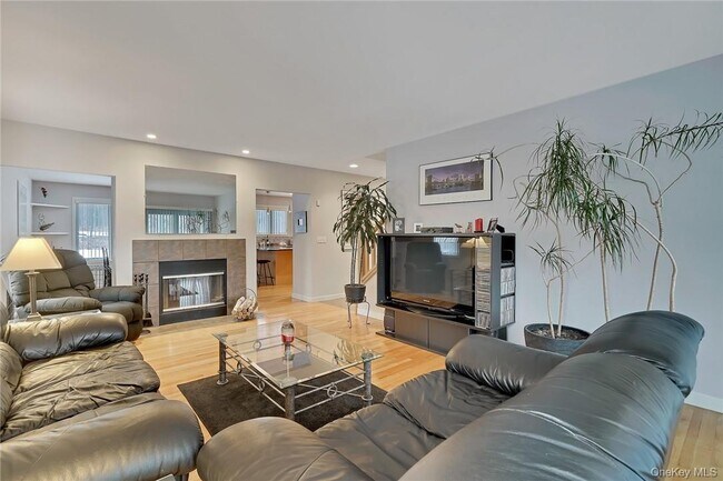 Building Photo - 99 Summit Ave