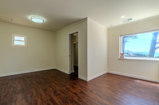 Building Photo - 401 Griffin Ave