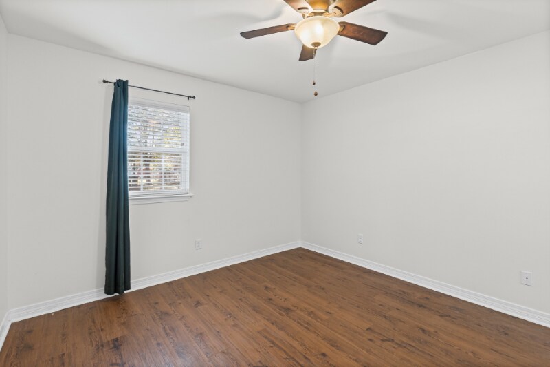 Building Photo - 3281 Woodard Dr