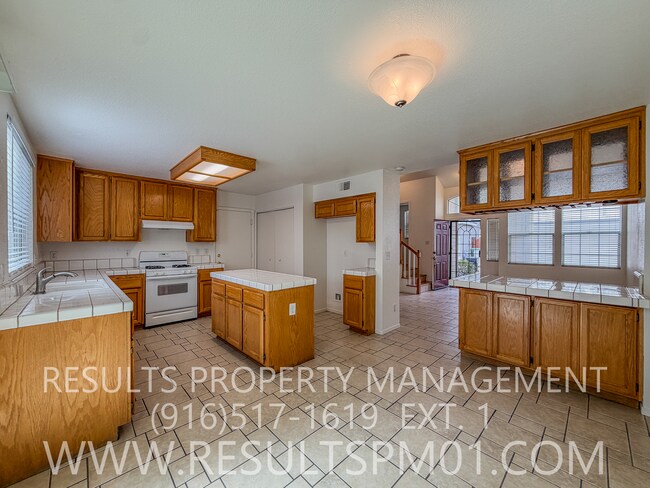 Building Photo - Great Elk Grove 2 Bedroom plus Loft Home