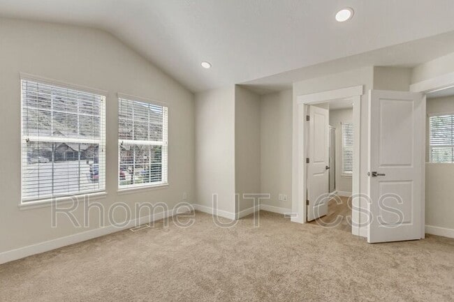 Building Photo - 105 Chandlerpoint Way