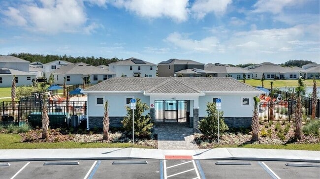 Building Photo - 5030 Four Strand Ct
