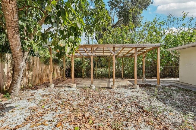 Building Photo - 1601 Triangle Ave