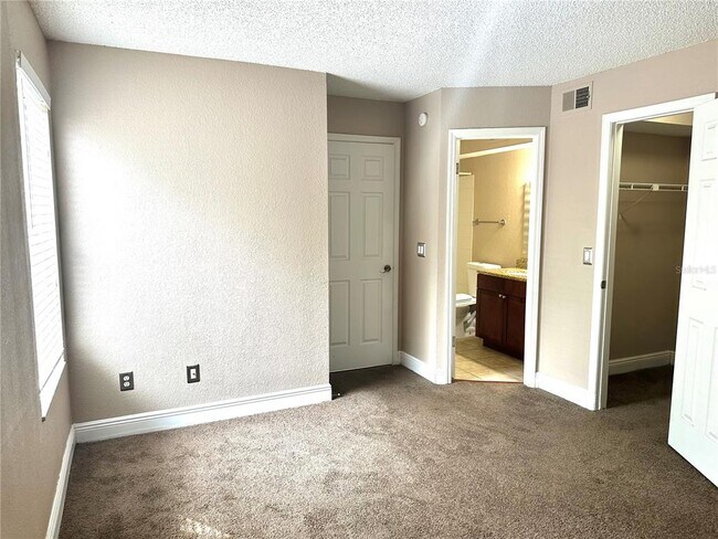 Building Photo - 5116 Conroy Rd