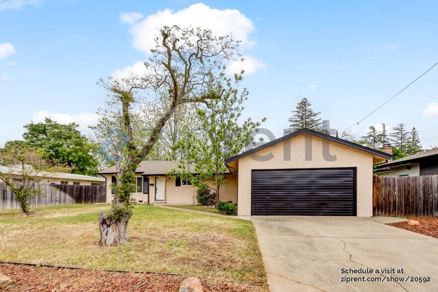 Building Photo - 9443 Acapulco Way