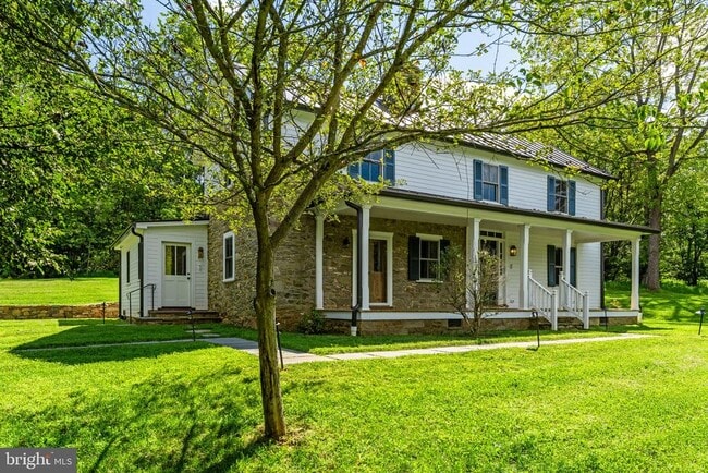 Building Photo - 5519 Hopewell Rd