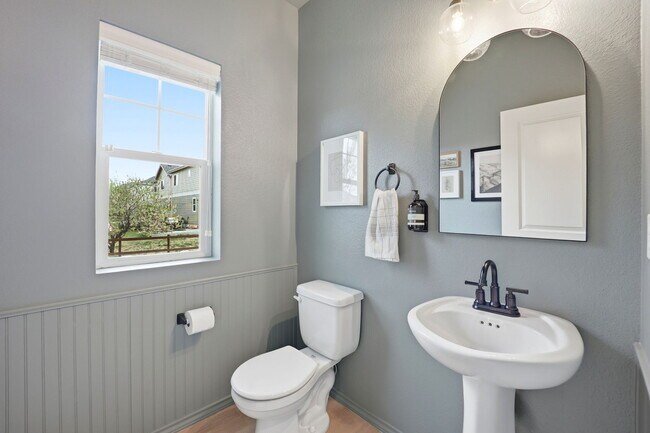 Building Photo - 409 Noquet Ct