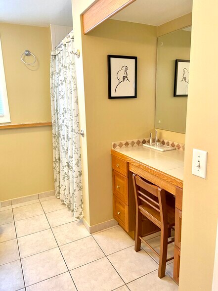 Building Photo - 8 Buchanan Rd