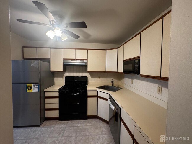 Building Photo - 1109 Stoneridge Cir