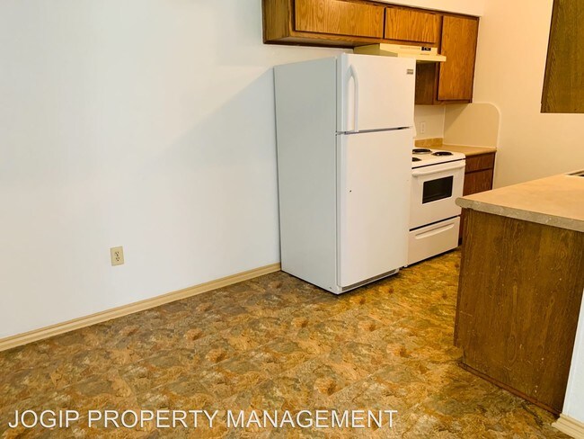 Building Photo - 2 br, 2 bath Apartment - 3141 TUDOR LANE