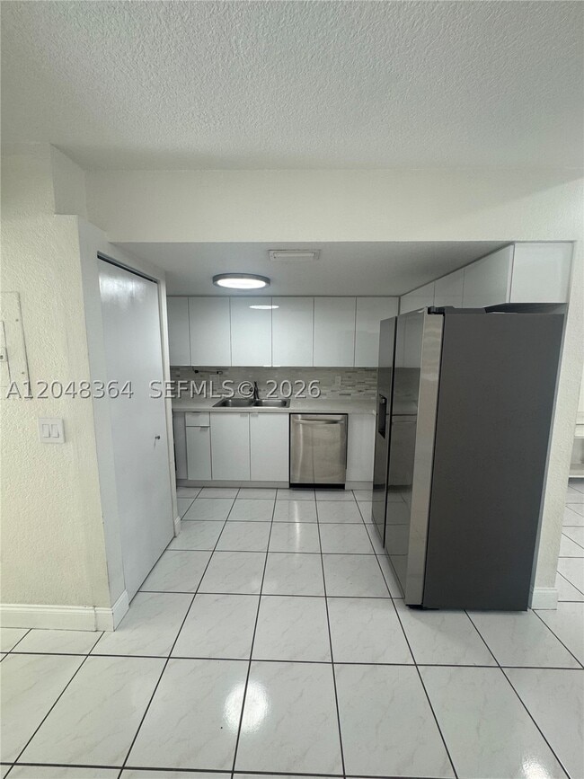 Building Photo - 6926 NW 166th Terrace