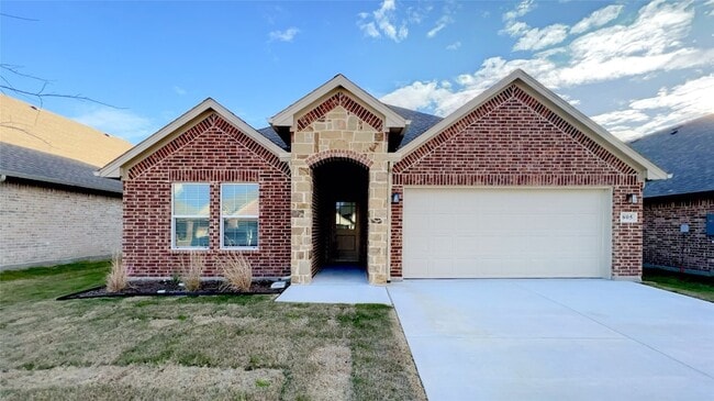 Building Photo - 805 Tippit Ln