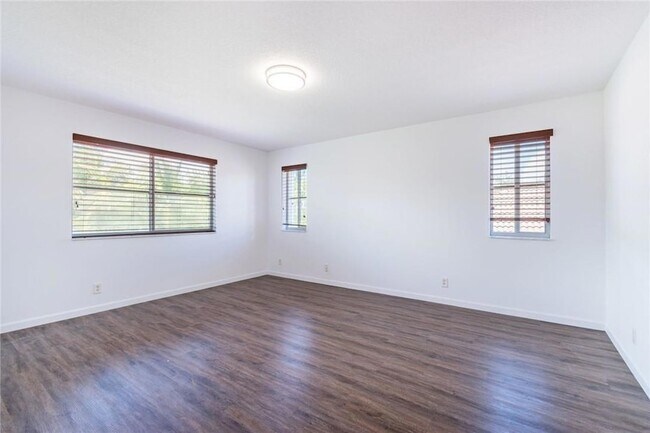 Building Photo - 1609 Sweetgum Terrace