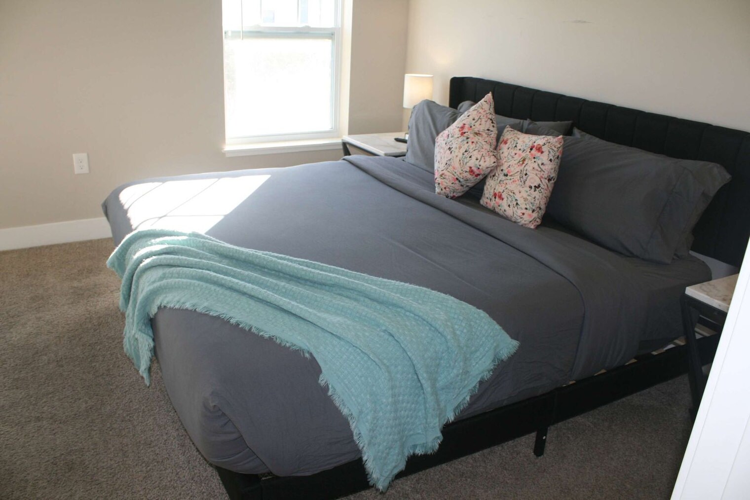 Building Photo - 3938 Pinot Dr