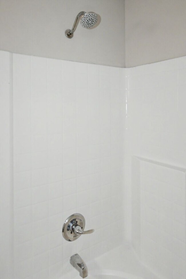 Building Photo - Beautifully Updated Ranch Home
