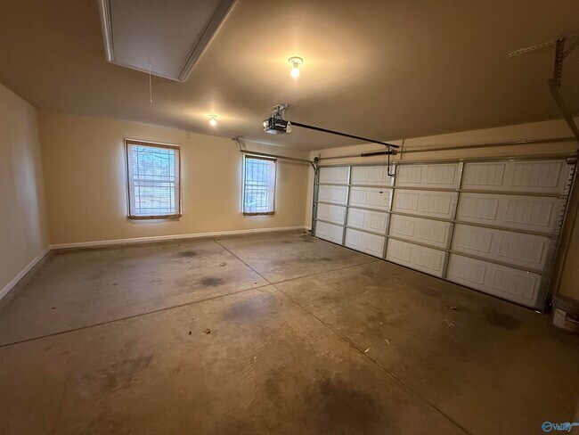 Building Photo - 824 Bell Factory Rd