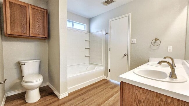 Building Photo - 202 Brandons Way