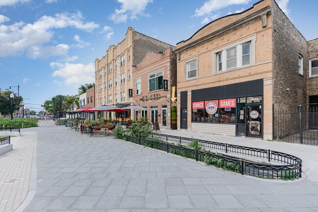 Building Photo - 2725 N Kedzie Ave