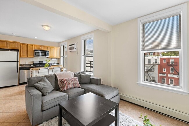 Building Photo - 229 Park Ave