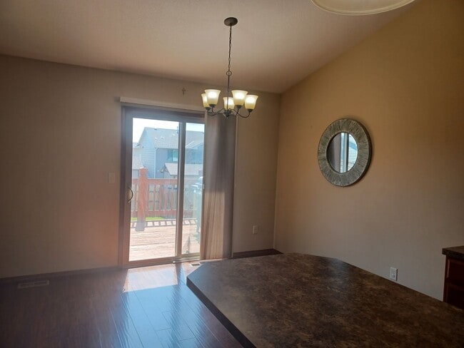 Building Photo - Must-see 4 bedrooms, 3 bath home in Harves...