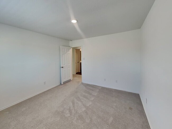 Building Photo - 18843 Wembley Vis Trl