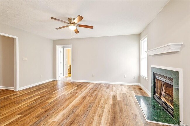 Building Photo - 5928 Lively Ct
