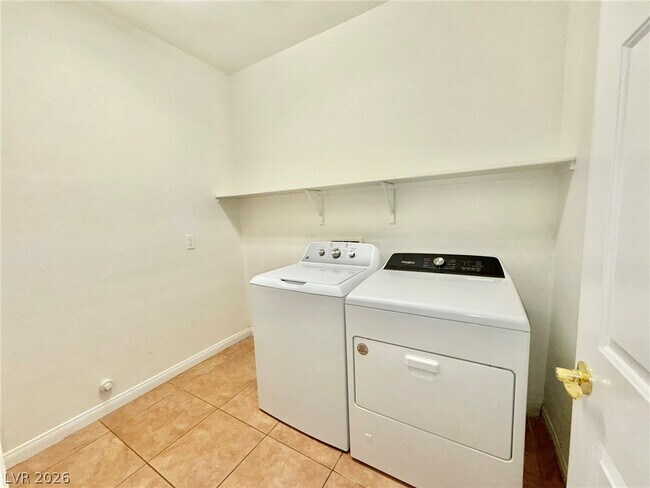 Building Photo - 1405 European Dr