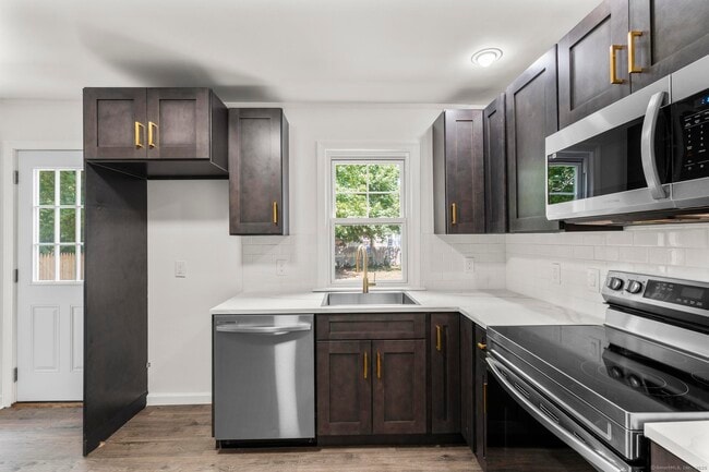 Building Photo - 203 Gorham Ave