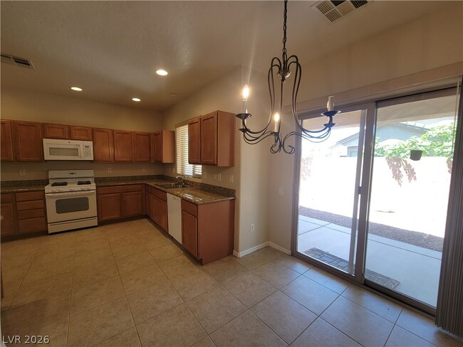 Building Photo - 6729 Curlews Ct