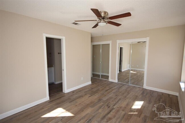 Building Photo - 4774 Gregg Ave