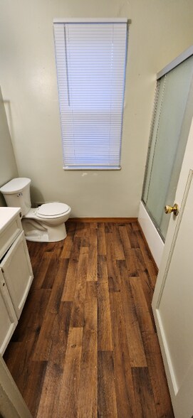 Building Photo - 1929 Case Ave