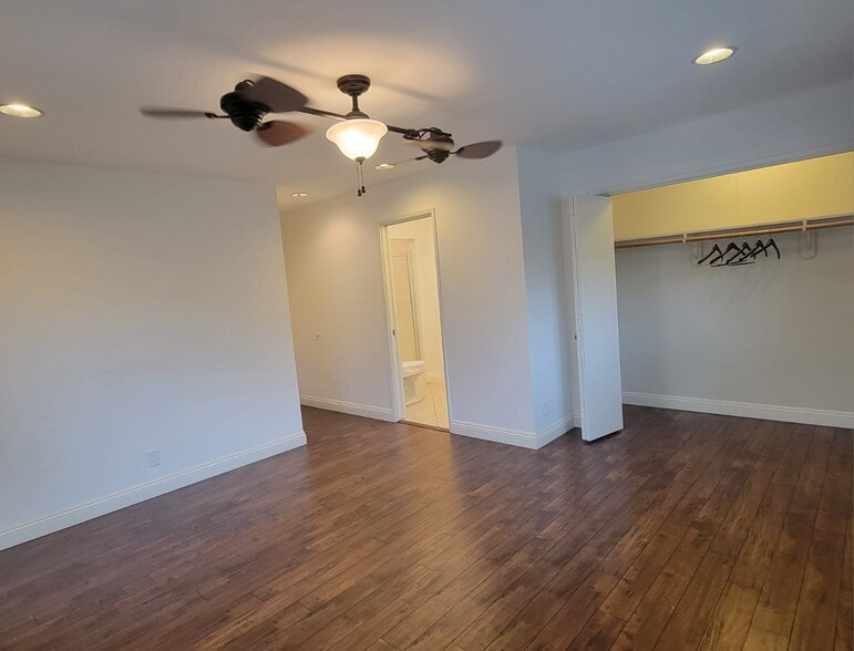 Building Photo - 17565 Bullock St