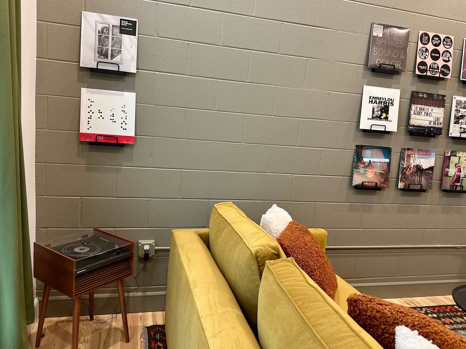 Building Photo - 1911 3rd Ave N