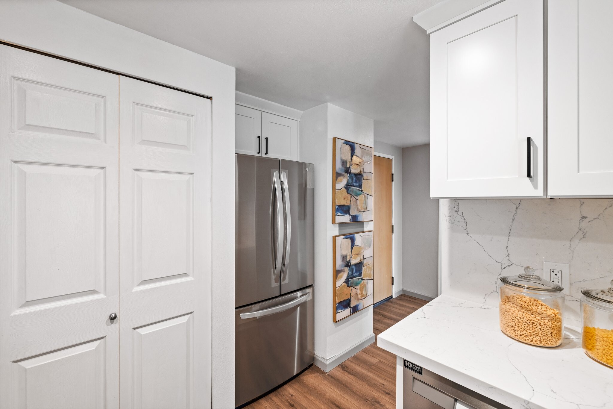 Building Photo - 121 Vine St