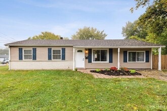 Building Photo - 1420 Broadview Ct