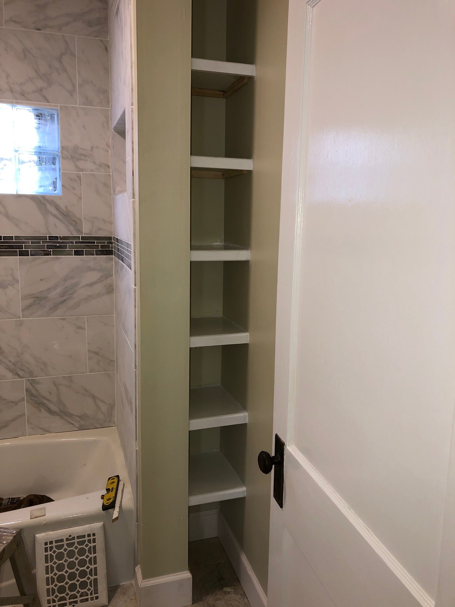 Building Photo - 400 Broad St