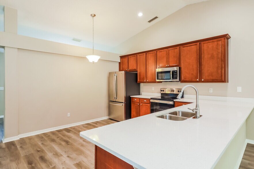 Building Photo - 498 John's Creek Pkwy