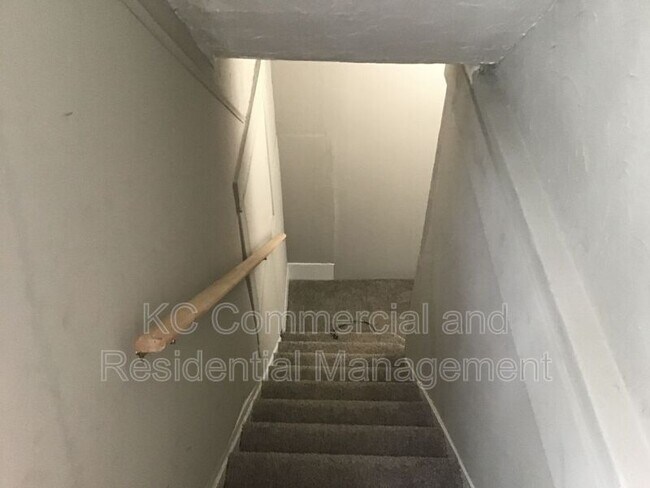 Building Photo - 107 Clinton Pl