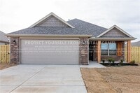 Building Photo - 703 Quartzite Ave
