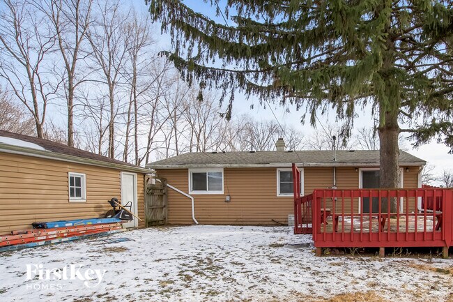 Building Photo - 728 Jackson Ave