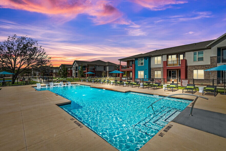 Windsor Apartments 1501 Mockingbird Ln Denton TX 76209 Apartment Finder