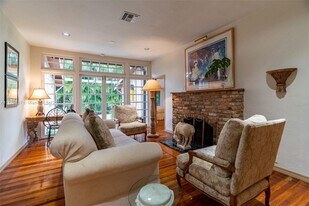 Building Photo - 3670 Avocado Ave