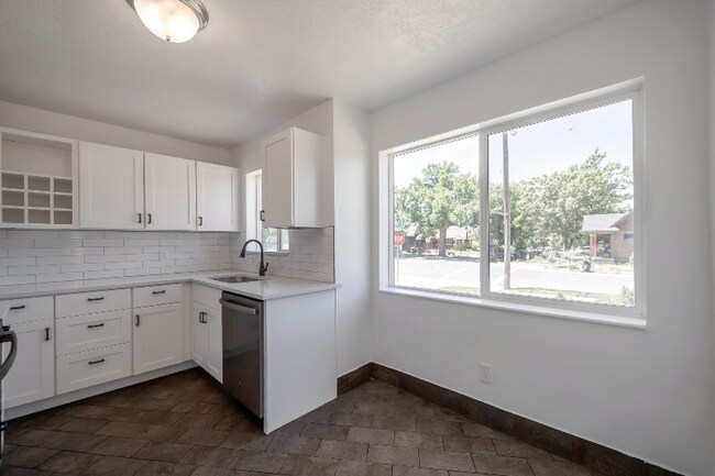 Building Photo - 1777 S 200 E
