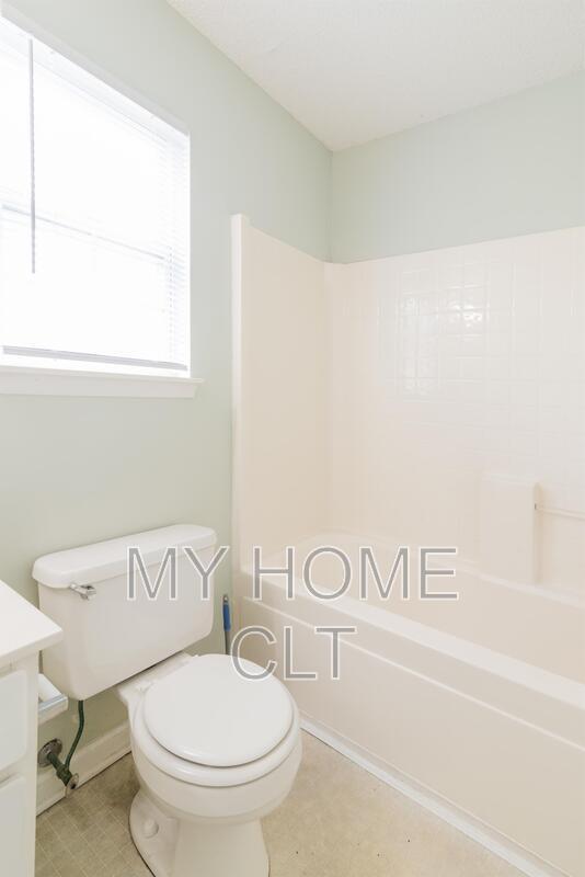 Building Photo - 12025 Brownestone View Dr