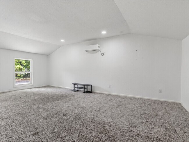 Building Photo - 11515 Iberia Dr