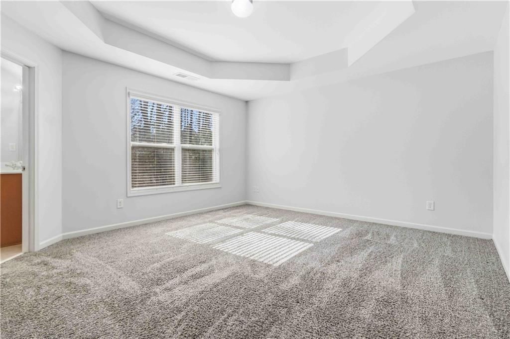 Building Photo - 5675 Falls Landing Dr