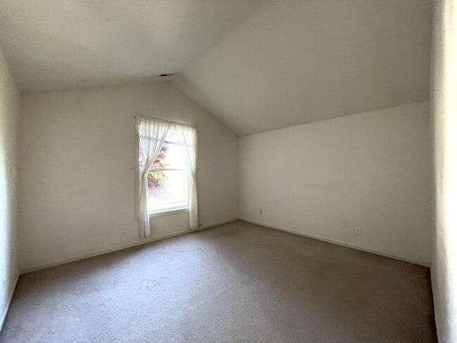 Building Photo - 14496 NW Alta Ln
