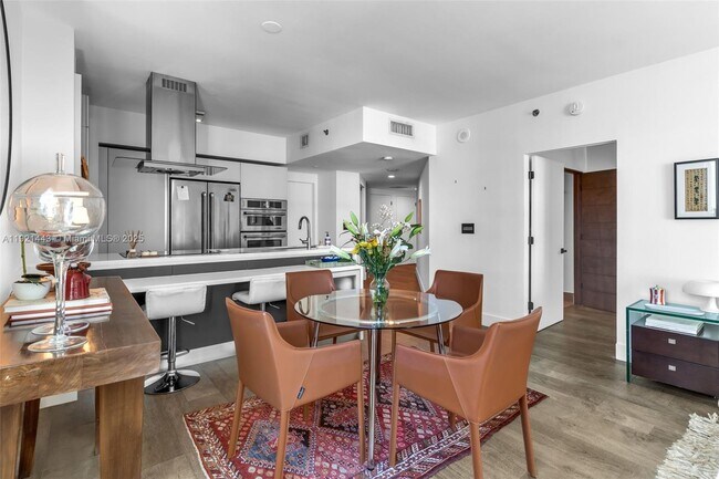 Building Photo - 55 SE 6th St