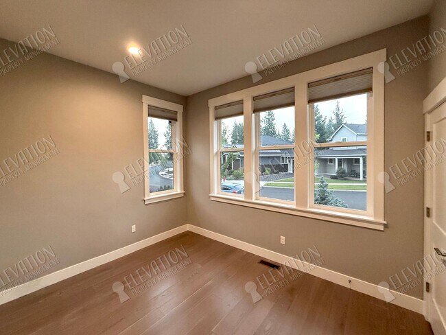 Building Photo - 62707 NW Mehama Dr